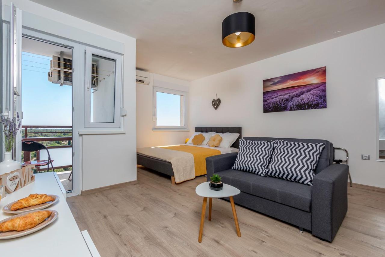 Apartman Vita Pula Exteriör bild