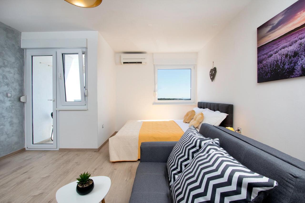 Apartman Vita Pula Exteriör bild