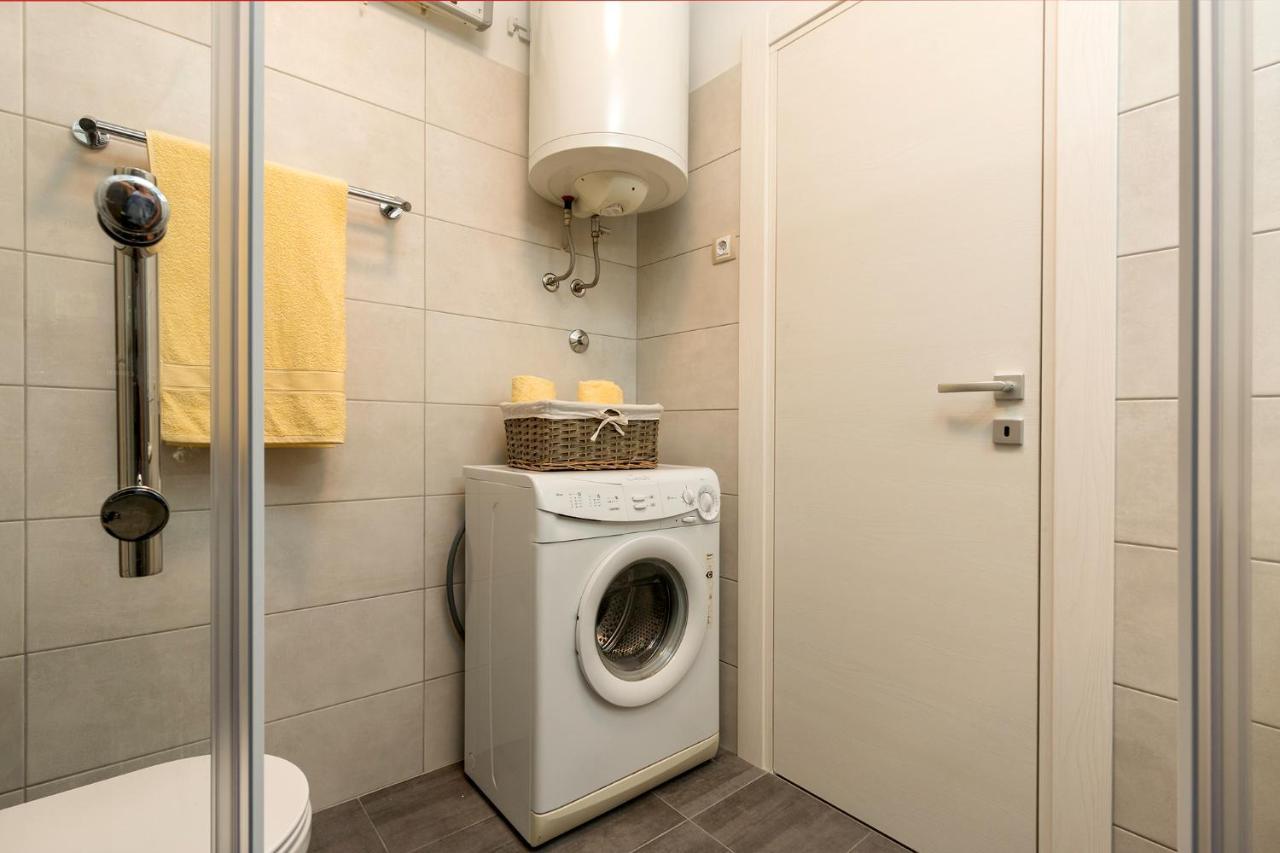 Apartman Vita Pula Exteriör bild